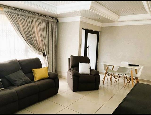 3 BEDROOM HOUSE FOR SALE IN MANKWENG